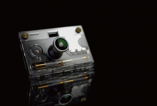CROZ透明数码相机超薄机身