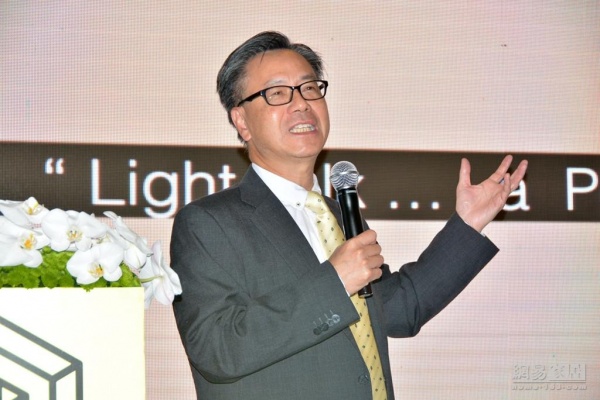 朗廷酒店集团项目工程副总裁孙奋生介绍光线在设计中的运用