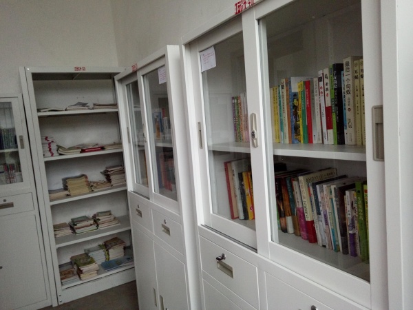江西设计公益行——温泉完小图书室捐赠活动圆满举行