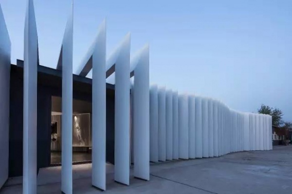 崔树 | 遇见一束光的设计-葡萄牙SERIP灯具展厅