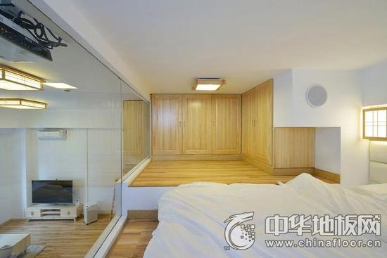 70㎡日式风格卧室木地板装修效果图