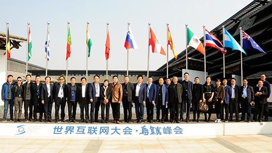 上臣地板出席中国实木地板联盟年度会议