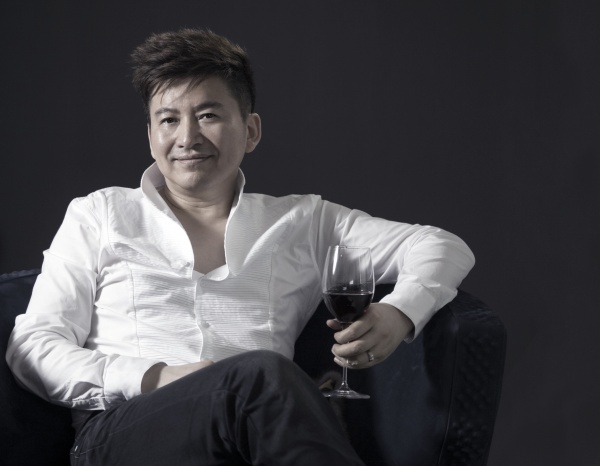 拉卡萨国际家居创始人兼创意总监Henry Zhu
