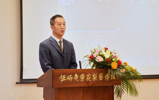 中国家具协会传统家具专业委员会秘书长姜恒夫