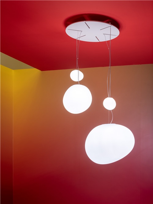 Roberto Palomba 为 Foscarini 设计的灯具产品