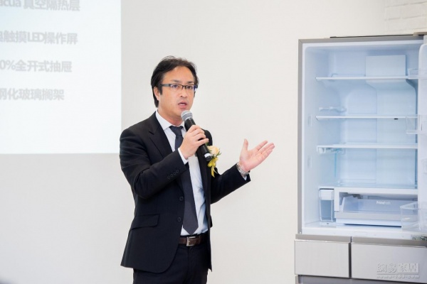无锡松下冷机有限公司总经理佐佐木正人介绍冰箱推广理念