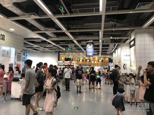7月29日，宜家家居广州东站店依旧人山人海