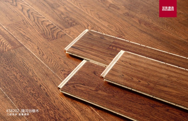 三层三拼花实木地板，圣象独家的皇家制木工艺！