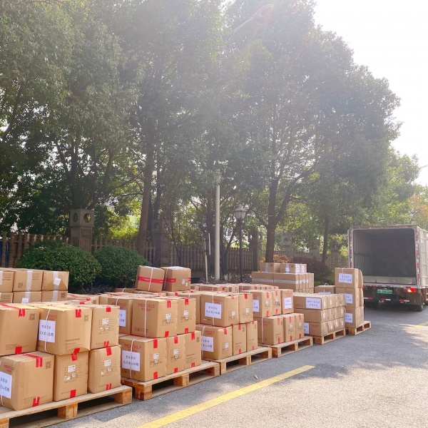 梦洁集团驰援武汉抗疫一线，紧急捐赠131万3300套被服物资