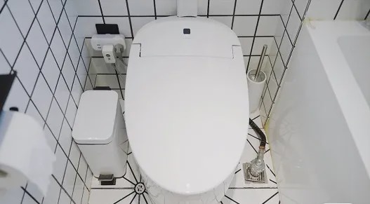 38万粉丝的家居美学博主 揭秘3平米的黑科技浴室