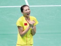 北京奥运会闭幕式旗手是张宁吗？
