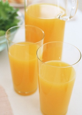 饮用橙汁等于喝可乐