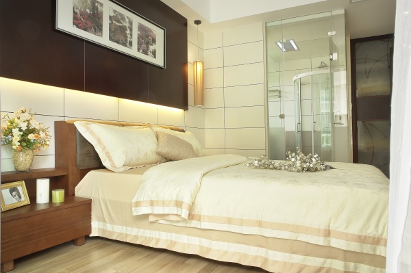 卧室放双人床笨重又占地方！这种设计实用性强，还能解放卧室空间